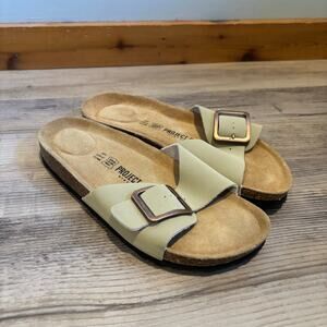 Project Cloud Mykonos Sandal - size 9
